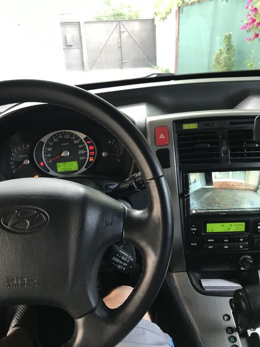 Hyundai Туксон 2.7 газ/ бензин  v6 4 vd