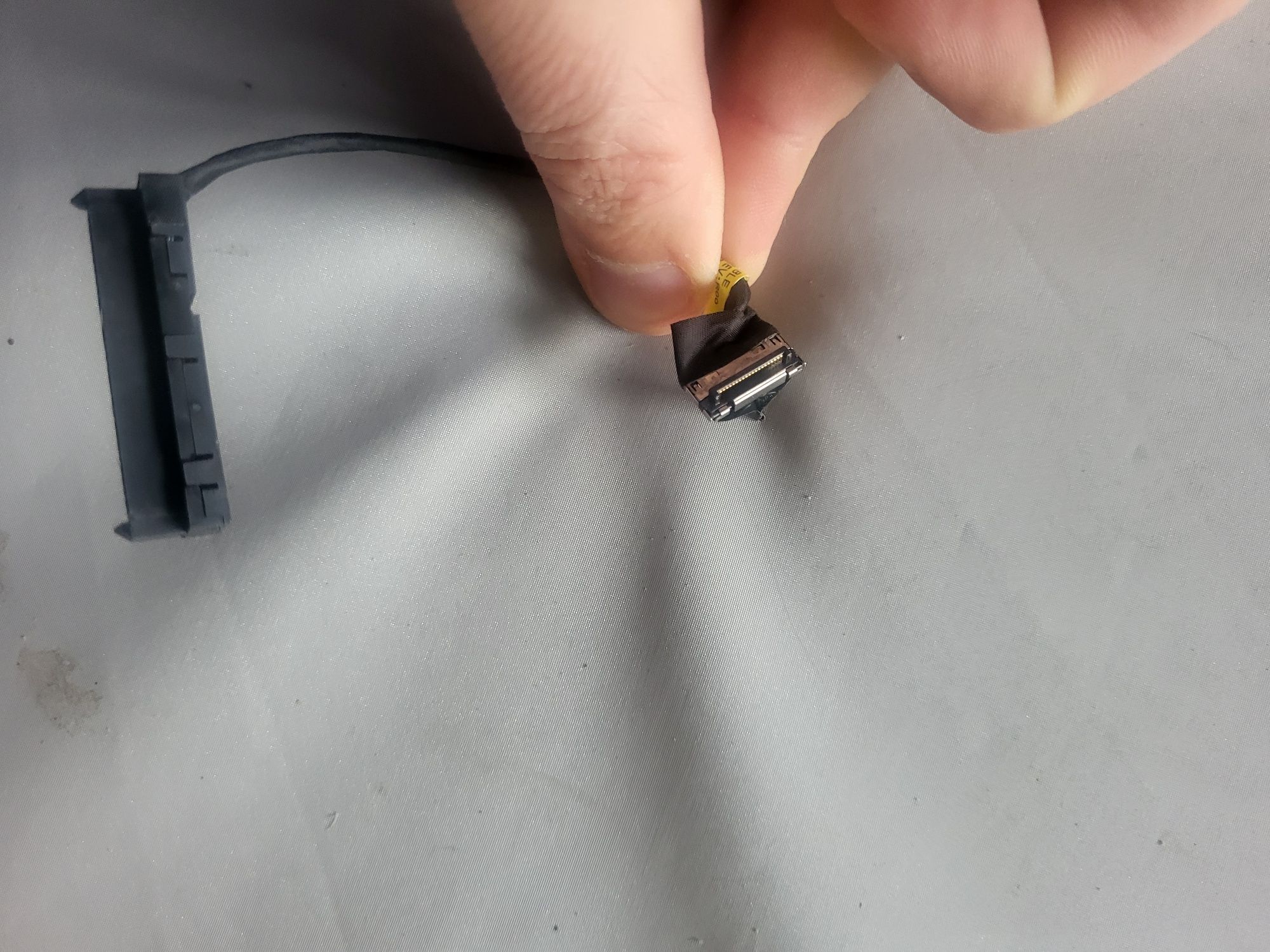 Sprzedam konektor złącze do dysku Twardego do laptopa HP 250 G2