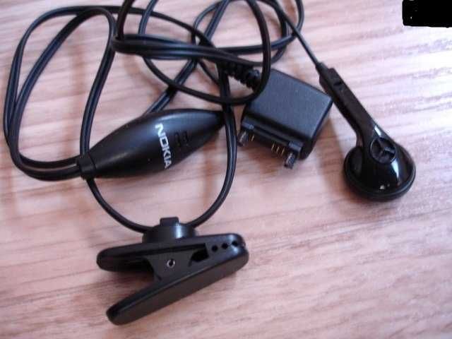 Telemóveis, adaptadores, carregadores, transformadores, auriculares