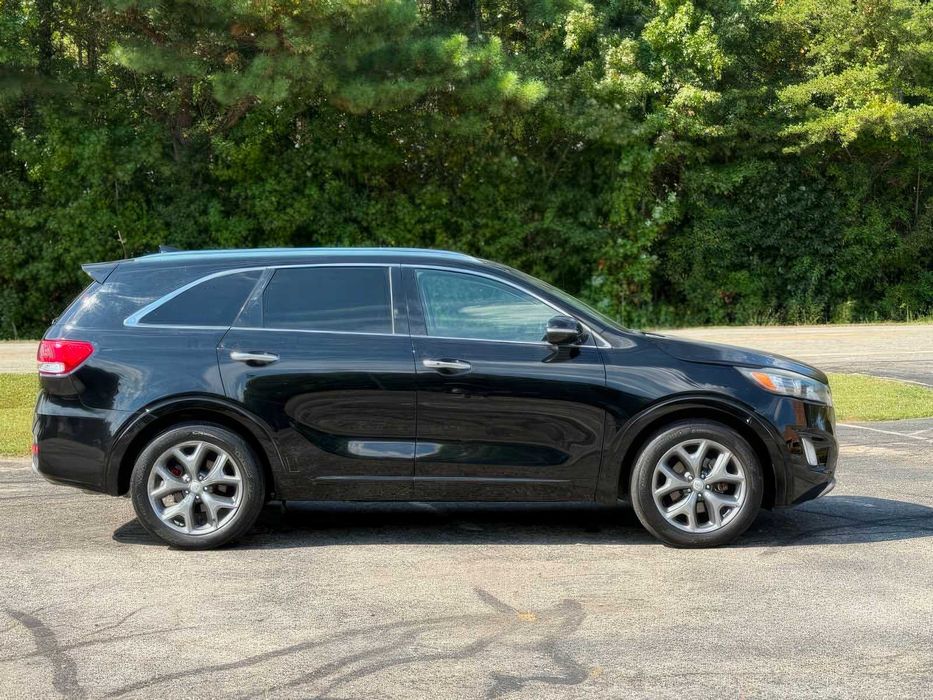 Kia Sorento SX Limited V6      2017