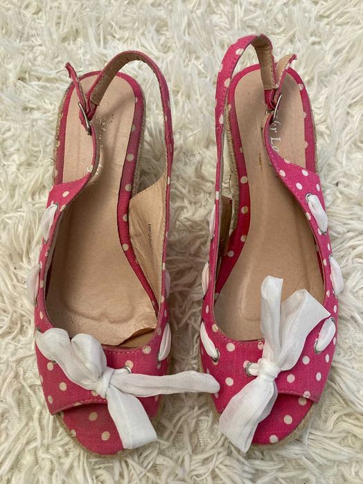 Urocze espadryle na koturnie, różowe w białe kropki, r. 38 retro