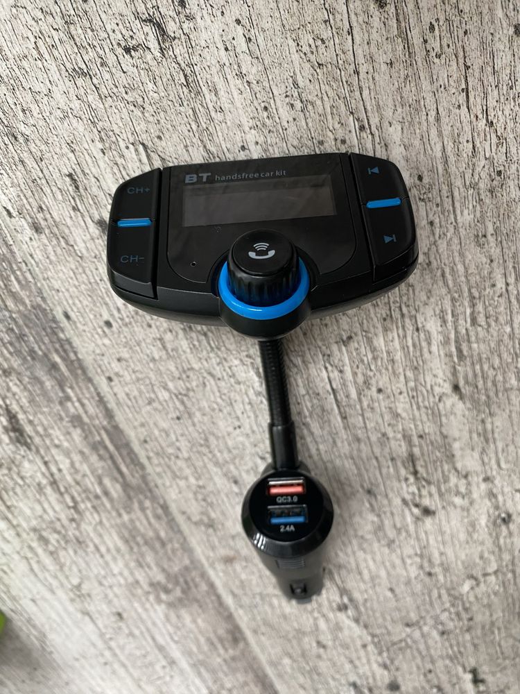 Transmiter FM Bluetooth ładowarka 2 x USB QC 12/24V