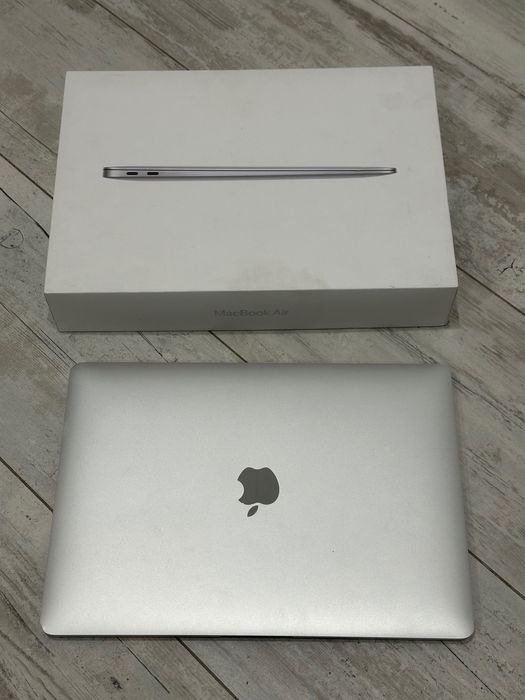 Macbook Air 13 M1 A2337