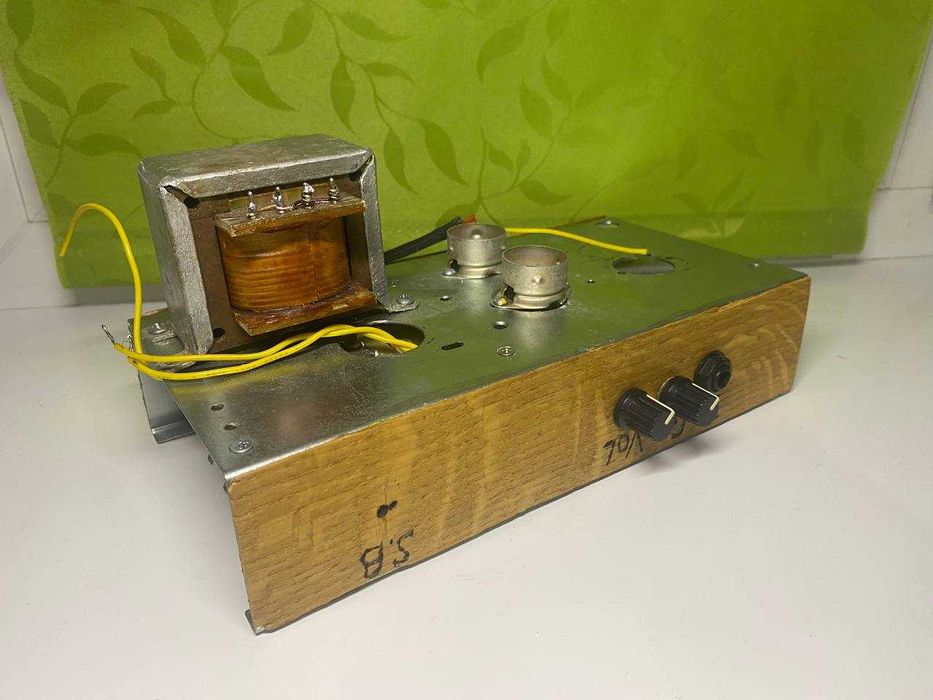 Шасі лампового гітарного підсилювача анодно накальним трансформатором