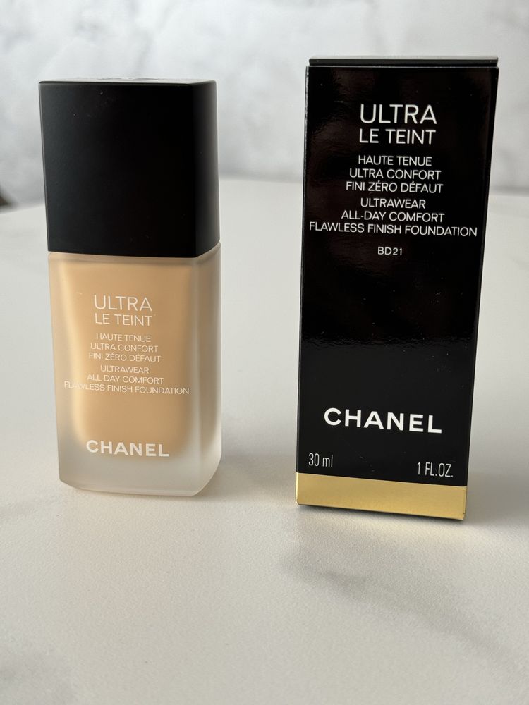 Тональный Chanel ultra le teint