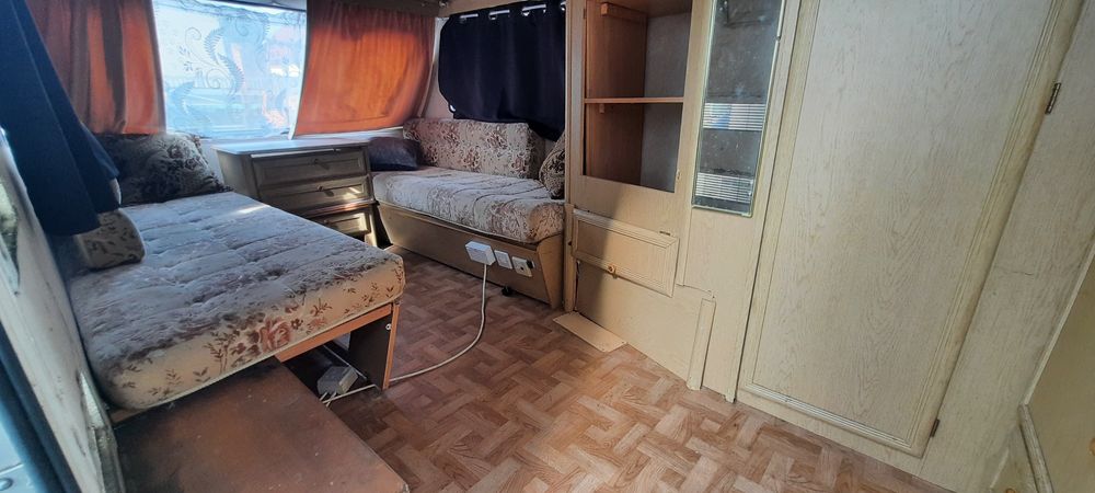 Przyczepa kempingowa na działkę altanka stacjonarna