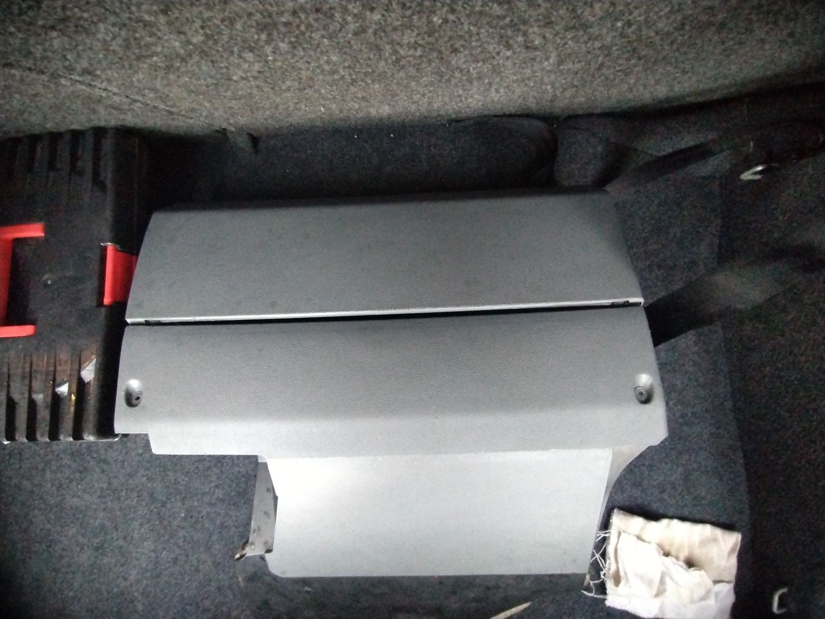 Skoda fabia бардачок