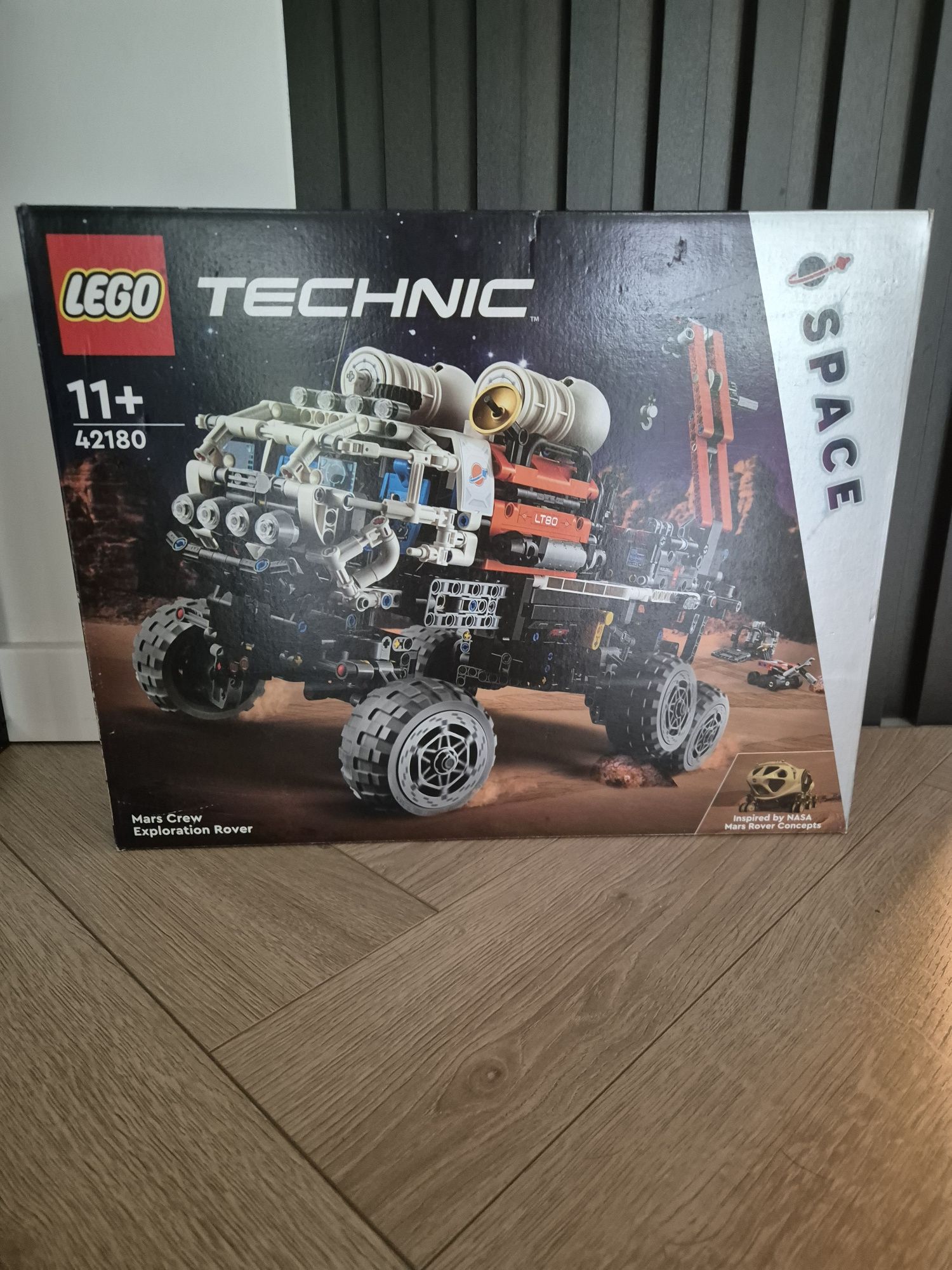 Lego technic kod 42180