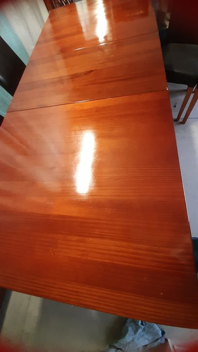 Mesa com 4 cadeiras