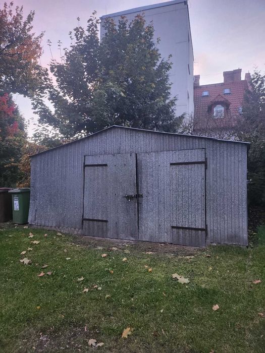 Sprzedam garaż (do demontażu i przeniesienia)