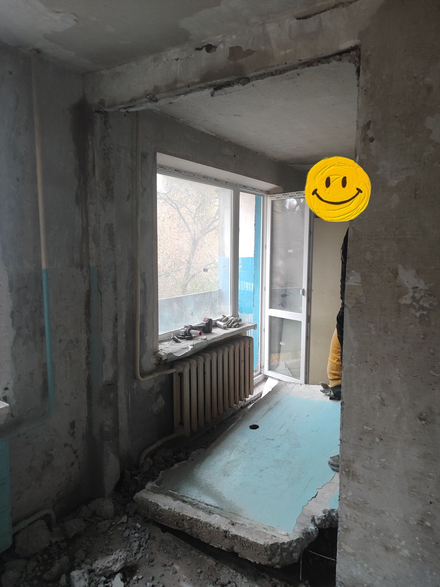 Демонтаж в квартирах, та вивіс смітя