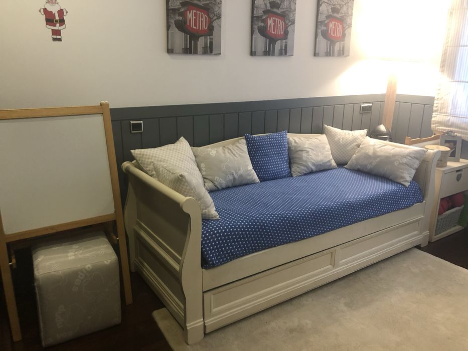 Cama solteiro 2 em 1 marca Homes in Heaven