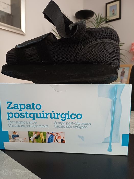 Sapatos pós cirúrgico usado como novo, pé direito