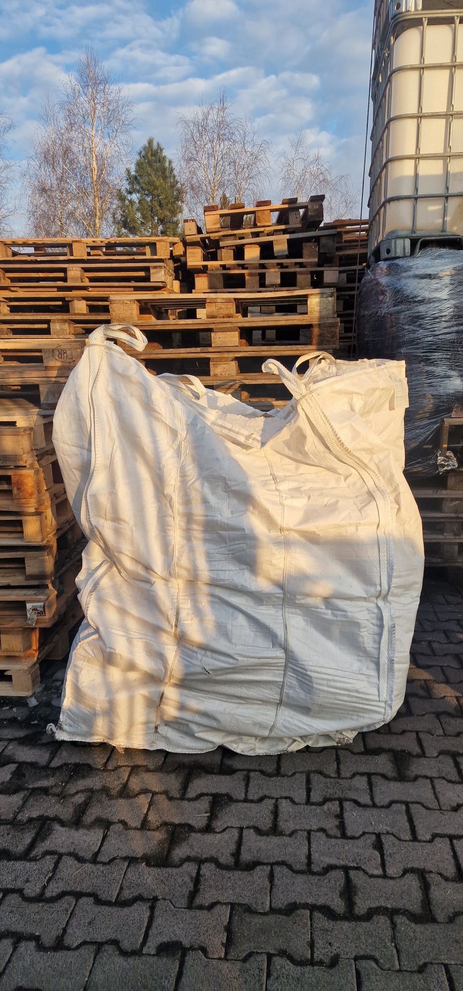 Bigbag, skrzynka plastikowa, pojemnik, pojemniki, skrzynki