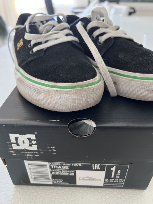 Sapatos VANS de crianca - tamanho 32