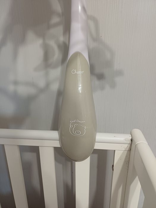 Мобіль chicco з проектором