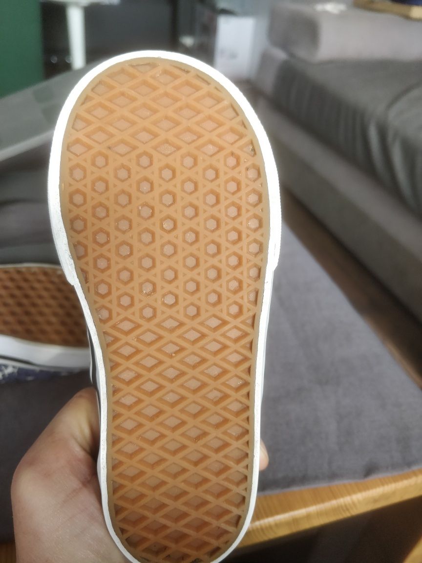 Vans Authentic SNOOPY 24