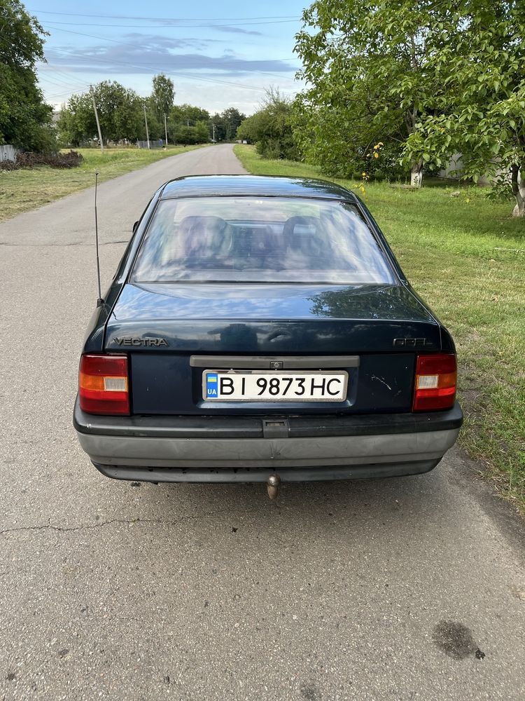 Продам Opel Vectra 1.6