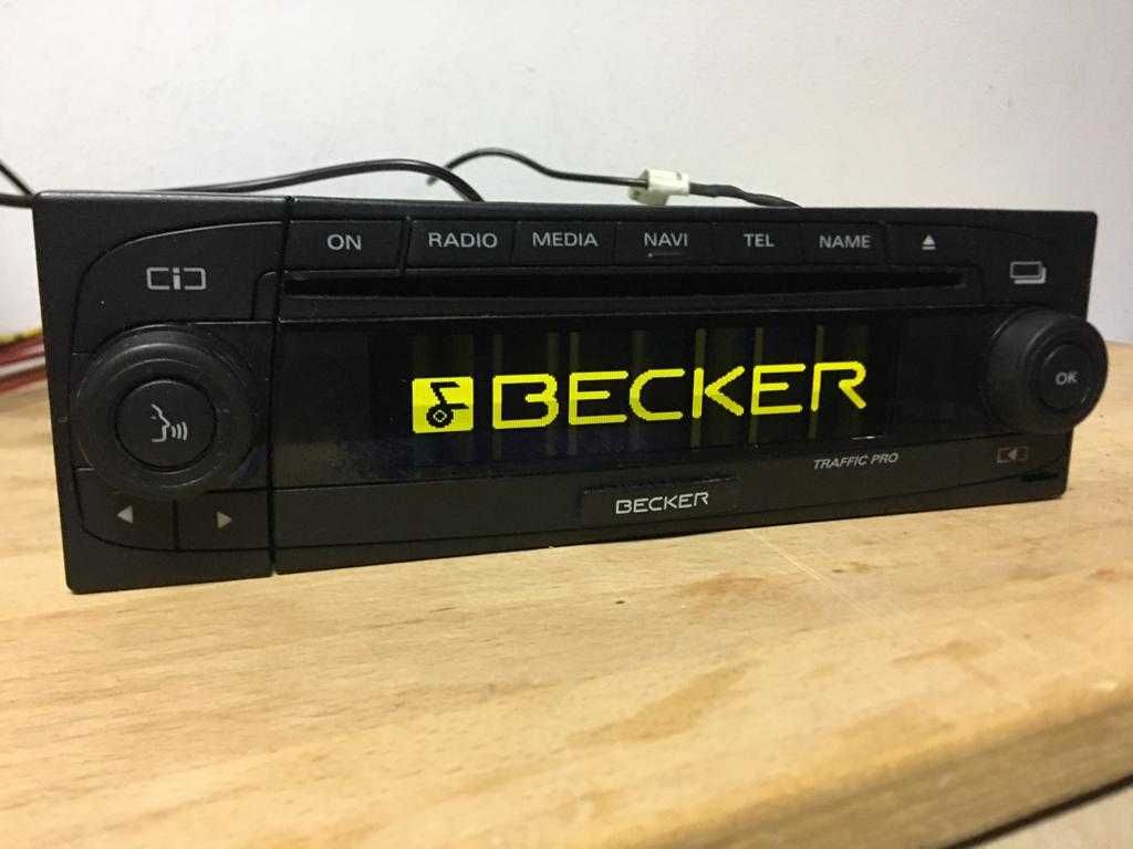 Becker Traffic PRO BE 7945 Radio , nawigacja ,telefon bluetooth.