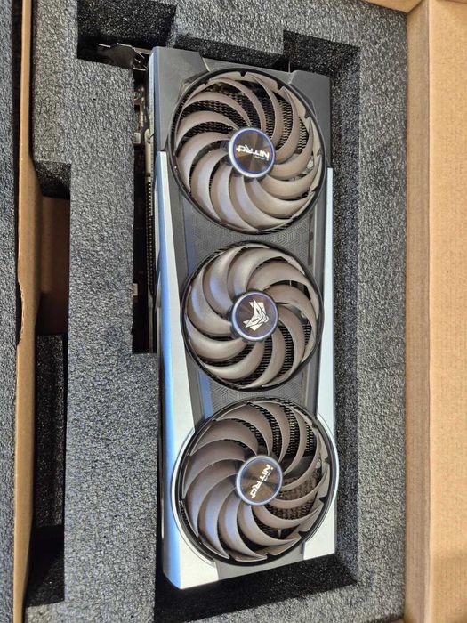 Потужна RX 6800 XT 16GB — готова до будь-яких ігор!