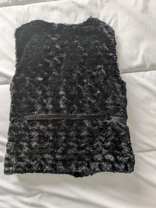 Colete S em pelinho estilo Zara