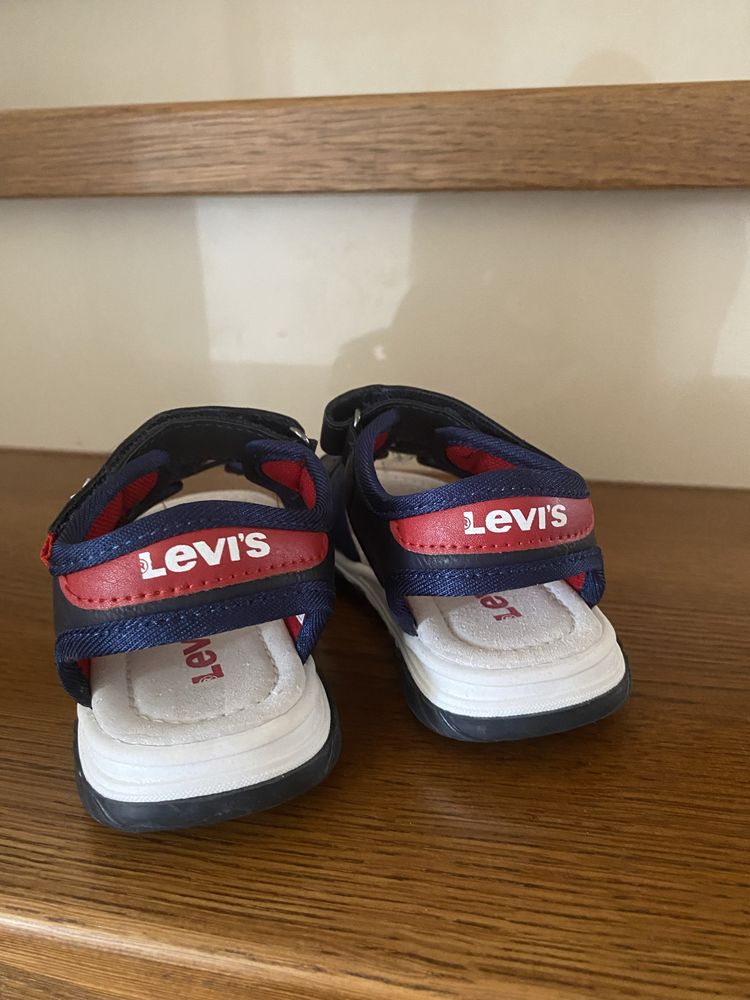 Sandały dziecięce Levi’s rozm 26