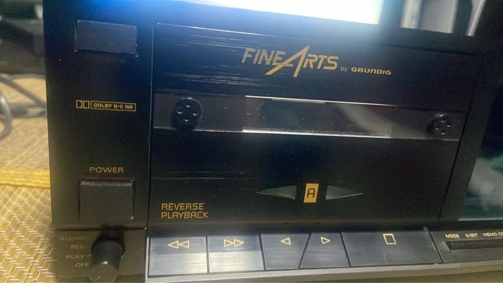 Касетний програвач Grundig fine arts