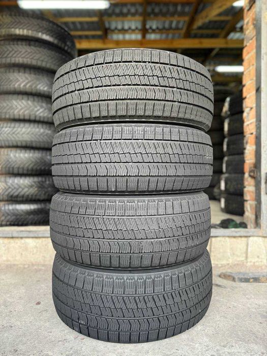 Шини зимові 215/50 R17 BRIDGESTONE BLIZZAK VRX2 7mm