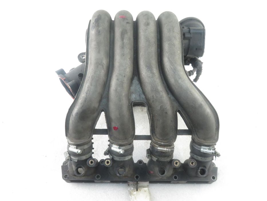 Kolektor Ssący Audi A4 B6 Avant (8e5) 2.0 Alt 06b133210aj