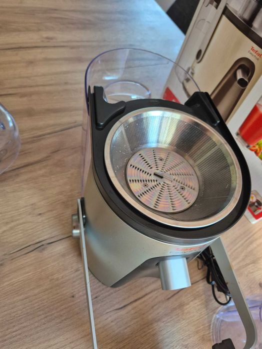 Sokowirówka TEFAL Easy Fruit model ZE58