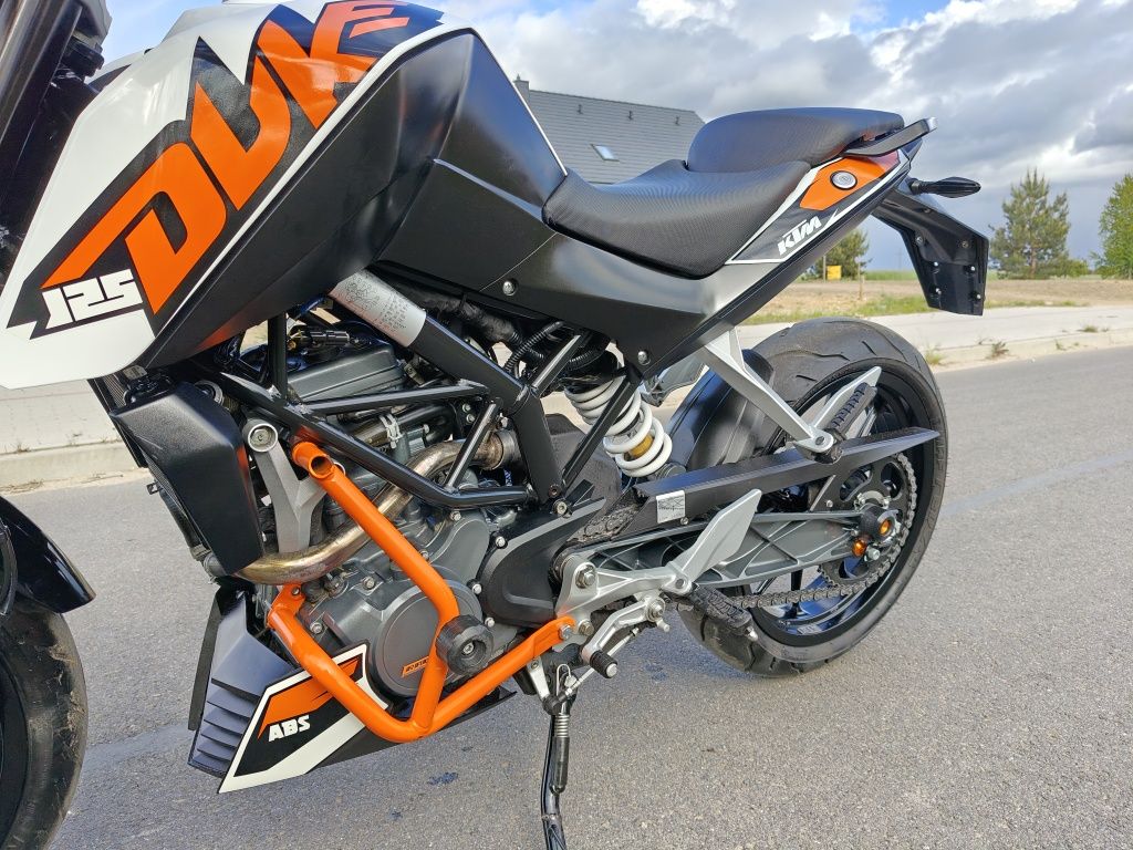 KTM 125 Duke ABS piękny stan Niemcy oryginał