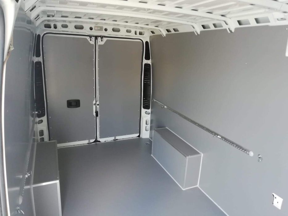 Citroen Jumper L4H2 Zabudowa auta dostawczego w standardzie premium