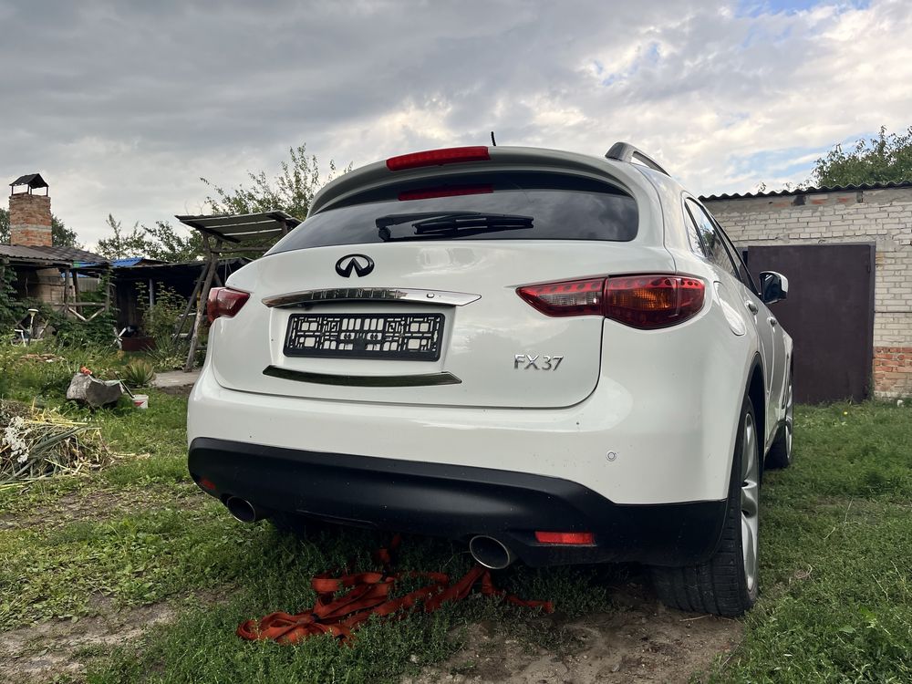 Infiniti fx37 2011 s51