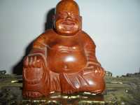 budda figurka z drewna