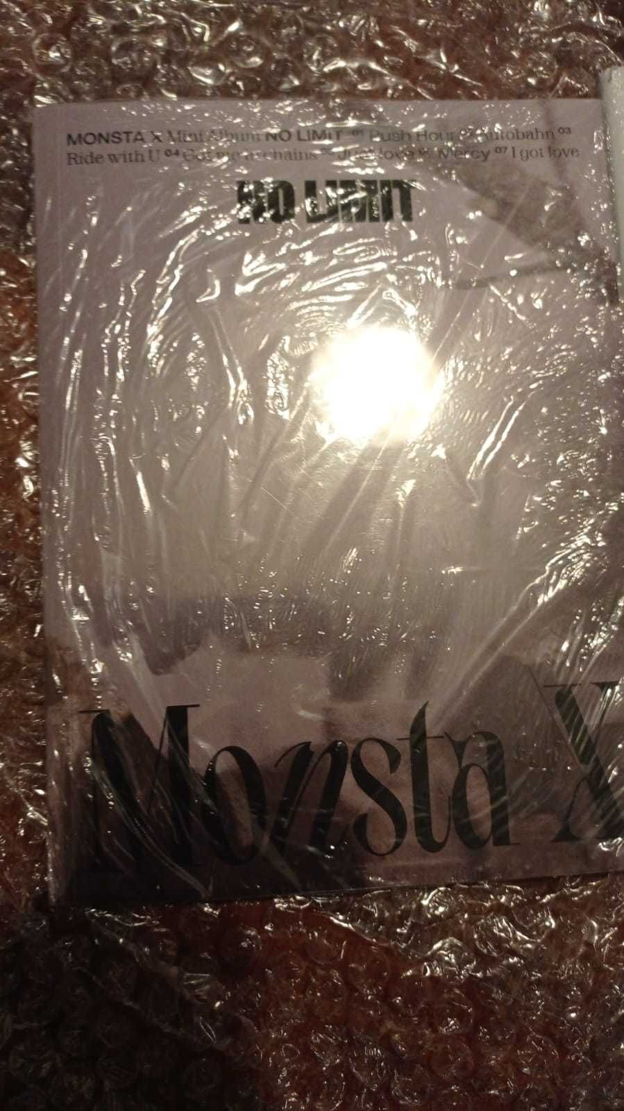 Álbum dos Monsta X
