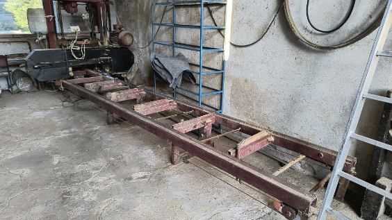 trak taśmowy elektryczny