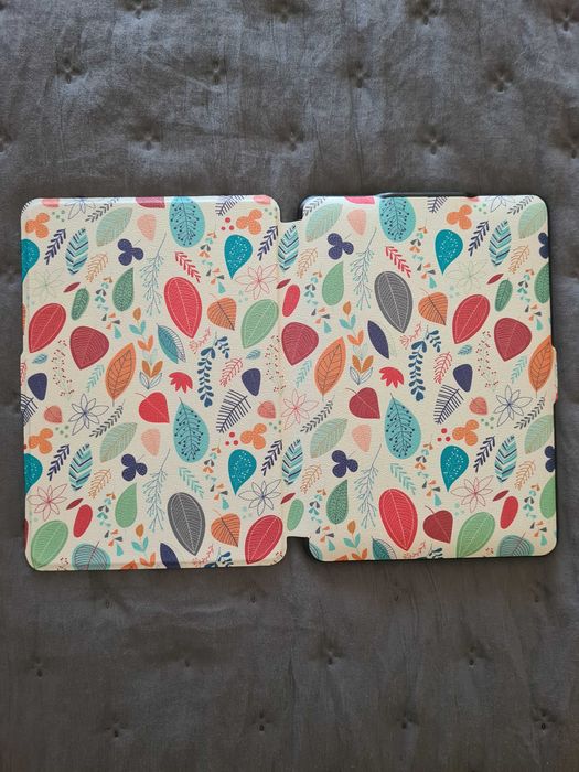 Kindle Paperwhite - Oferta de Cabo e Capa