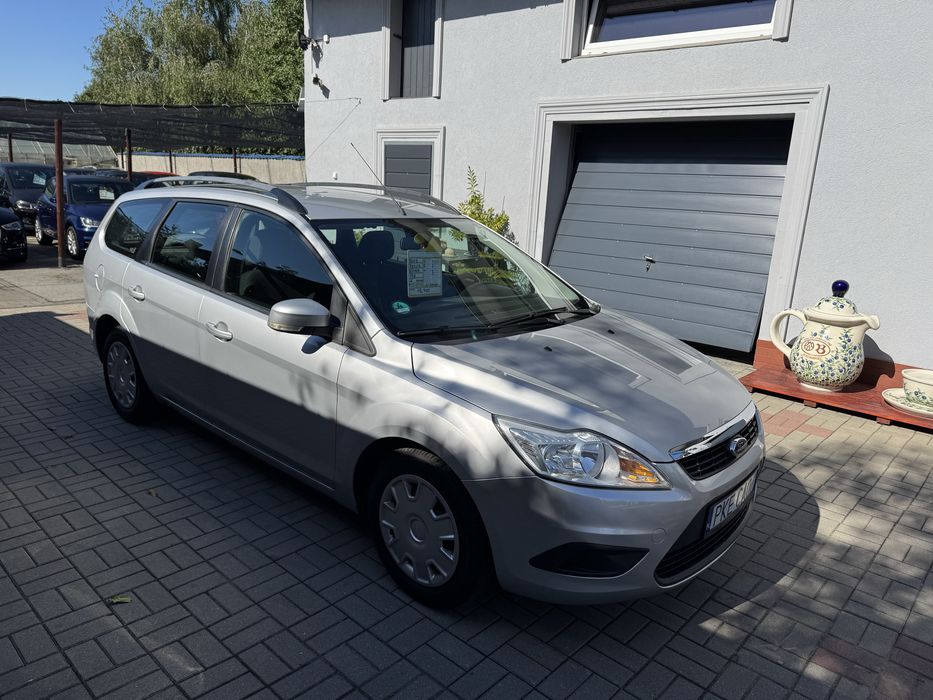 Ford Focus 1.6 101 KM sprowadzony 2009 zarejestrowany super stan