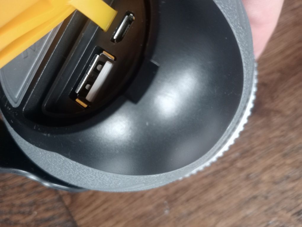 Przenośny głosnik lampka powerban k