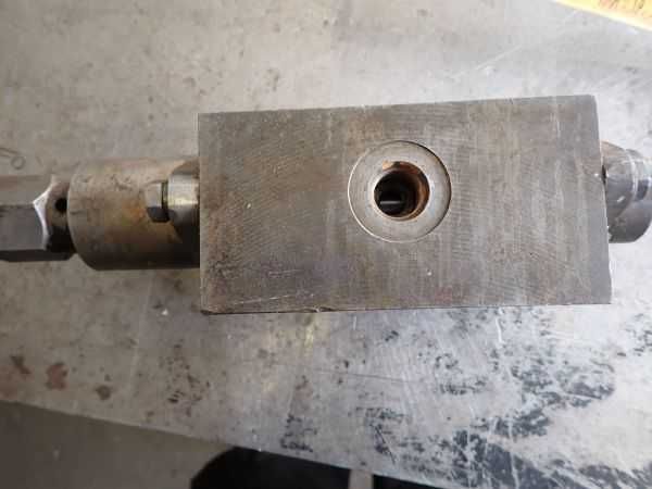 Zawór hydrauliczny krańcowy do kipra
