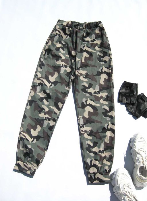 Стильные молодёжные брюки милитари на резинке с карманами Shein S XS