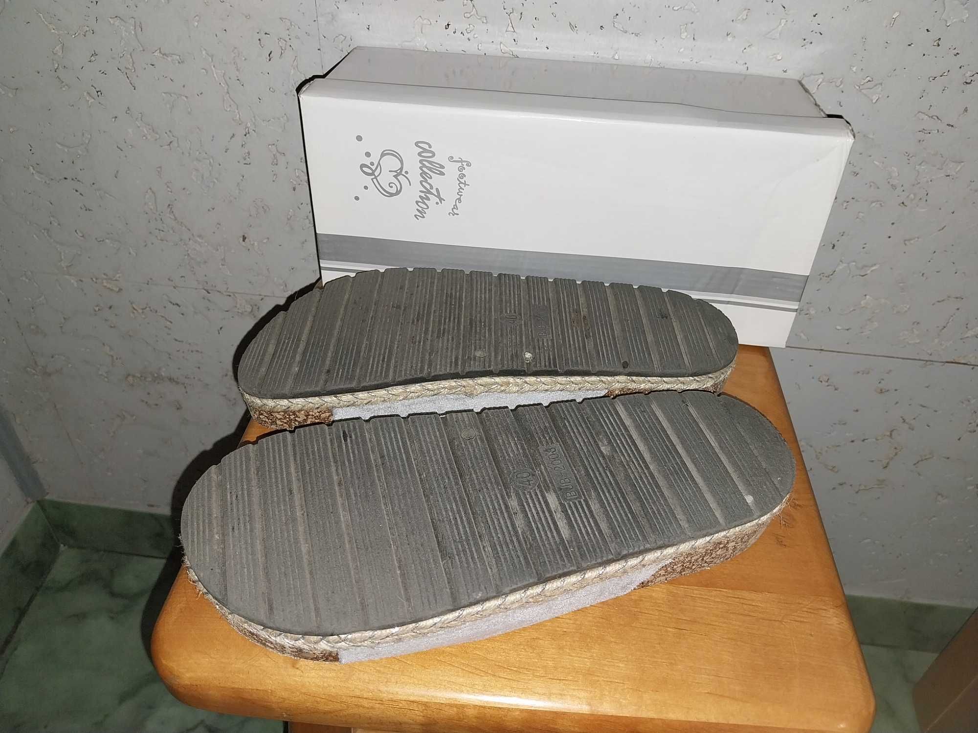 Klapki z kokardą na korkowej podeszwie, r.40