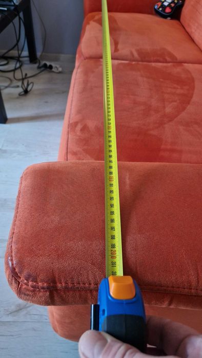 Sofa nie rozkladana. WYGODNA w dobrym stanie pomaranczowa