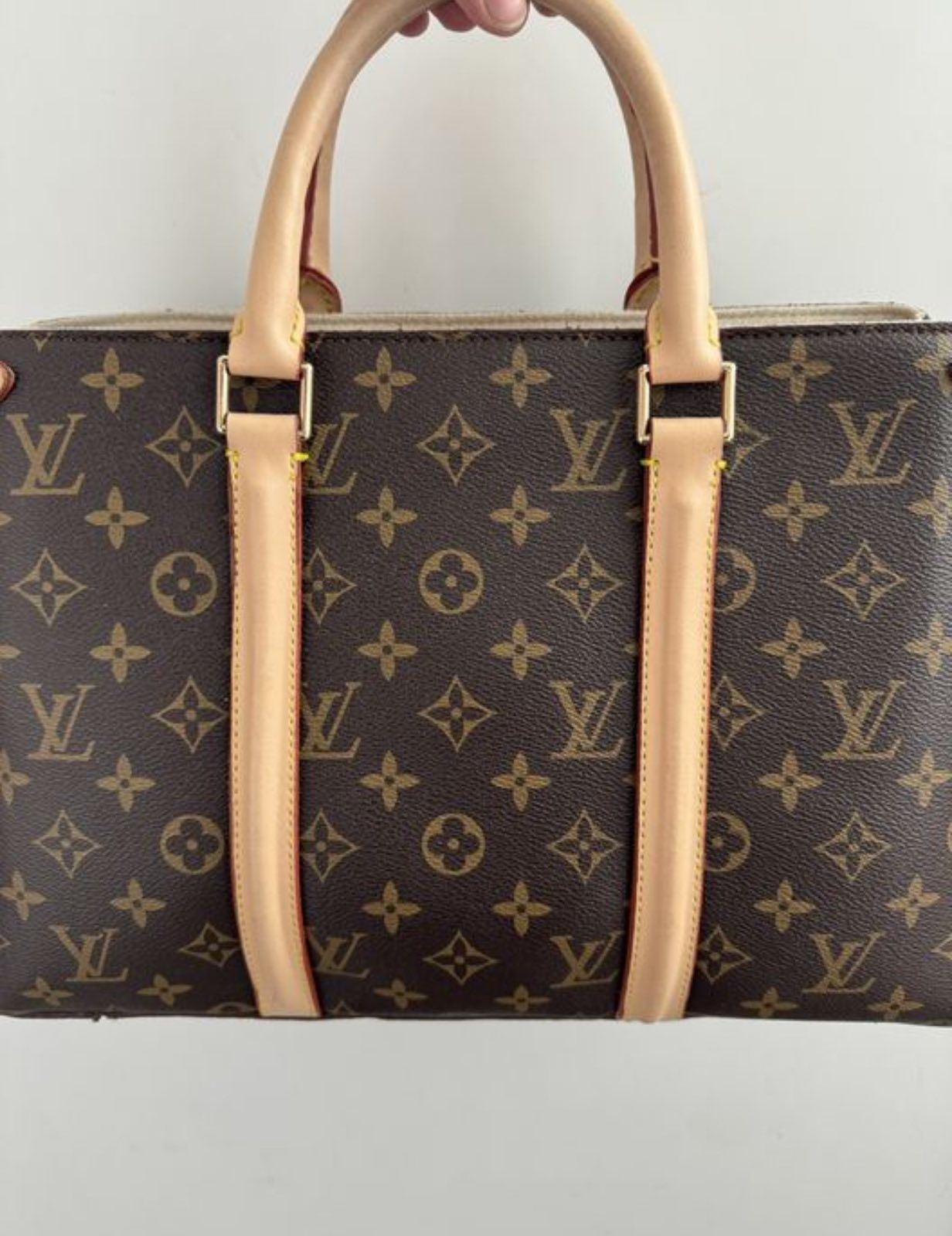 Продаю сумку Louis Vuitton в ідеальному стані