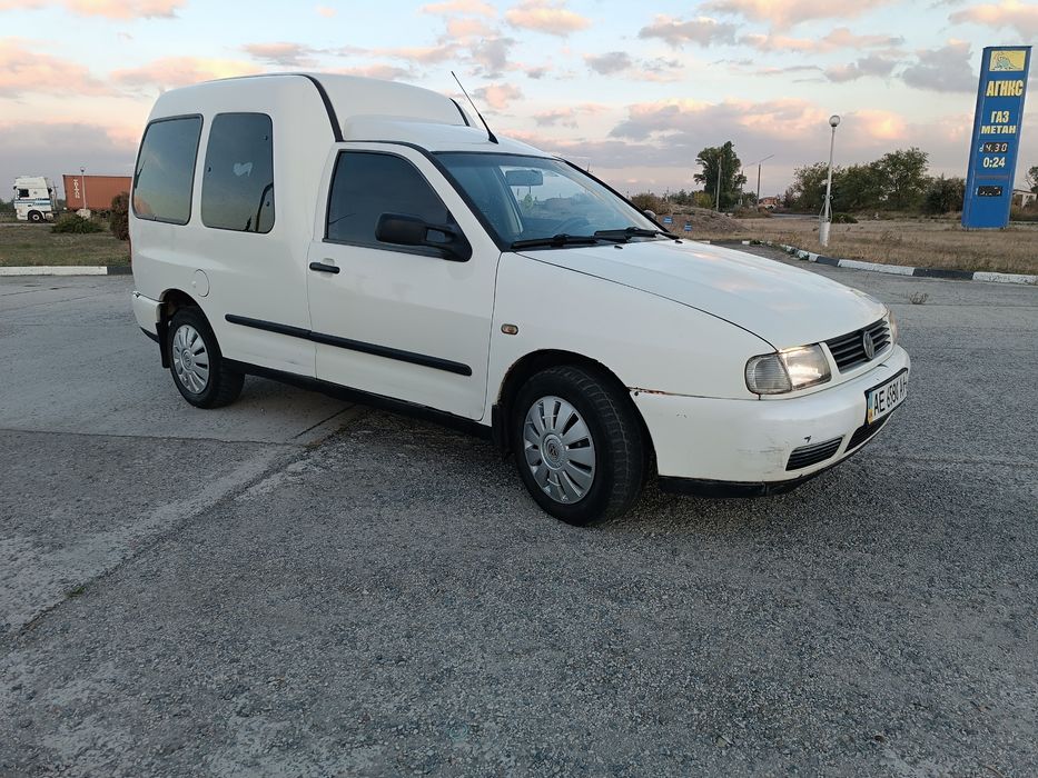 Продам volkswagen кадик. На полном ходу