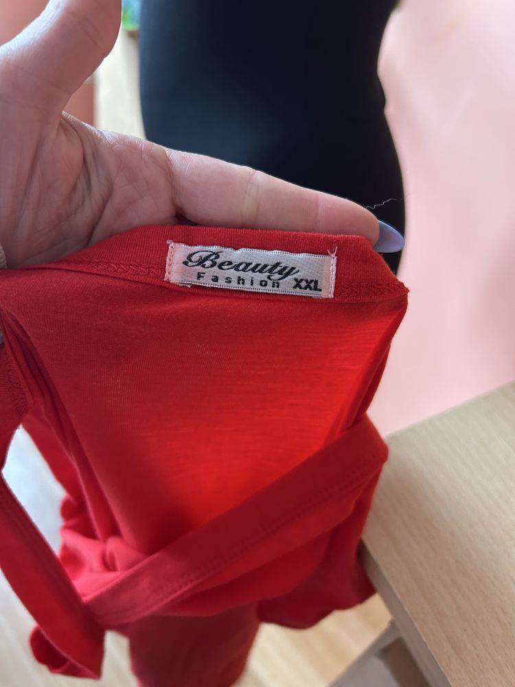 Koszulka na ramiączkach czerwona XXL 44