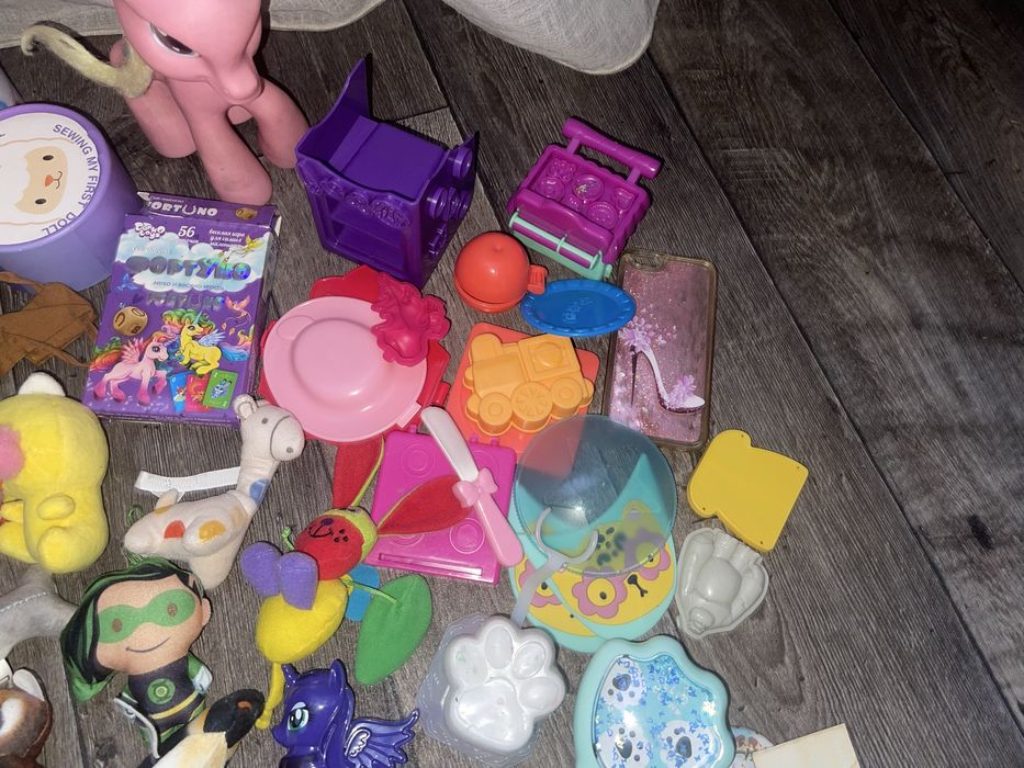 Продам пакет іграшок