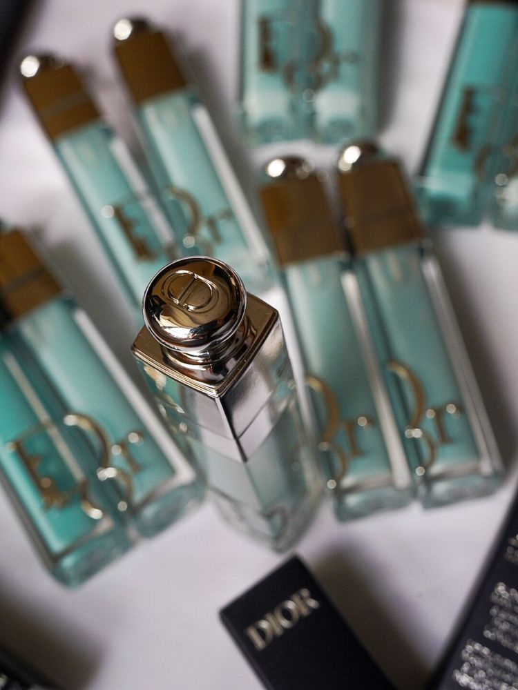 Блиск для губ addict lip maximizer 065 icy blue