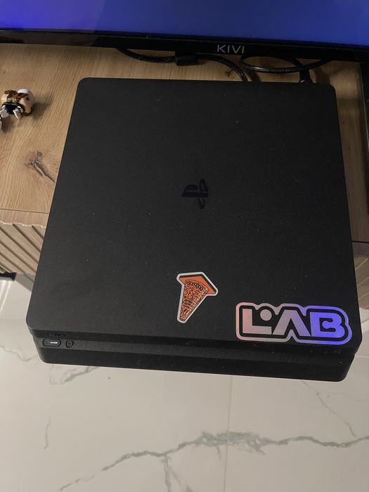Приставка ps4 slim 500gb