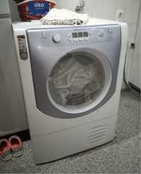 Máquina de secar roupa Ariston Hotpoint Aqualtis 8 kgs